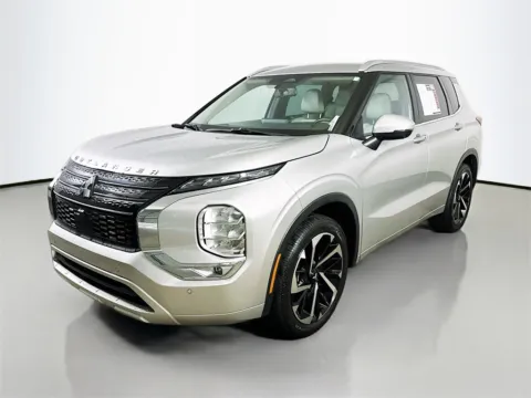 Another view of 2023 Mitsubishi Outlander SEL for sale in Summerville, SC at Automaxx of the Carolinas