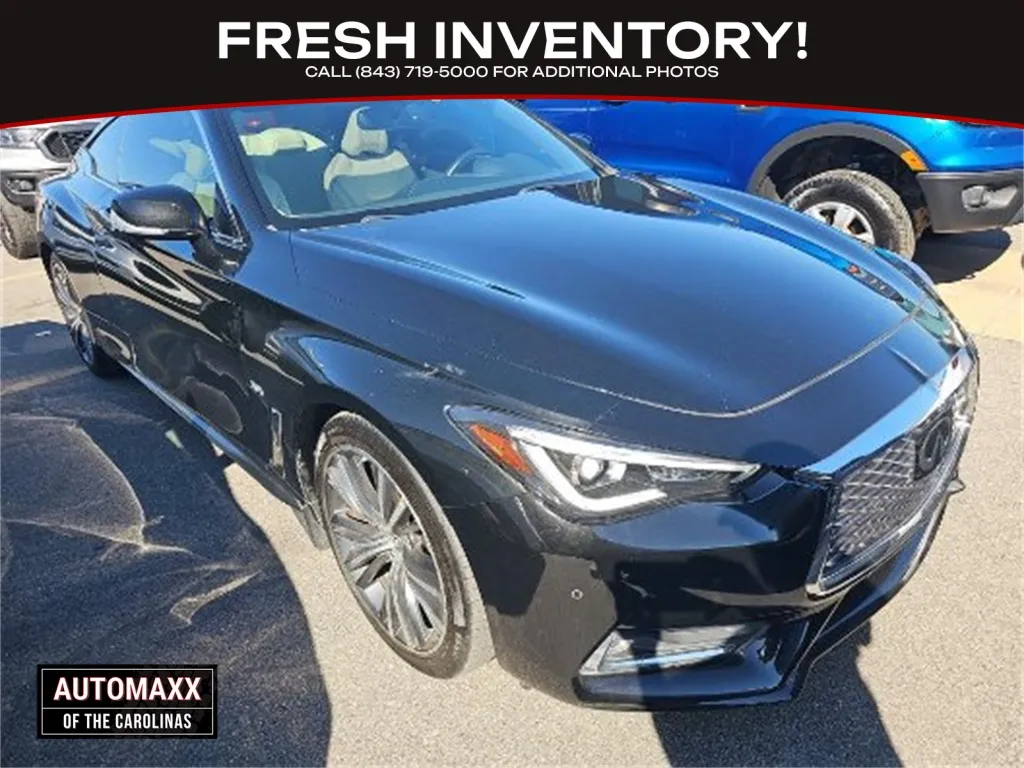 Black 2017 INFINITI Q60 3.0t Premium for sale in Summerville, SC