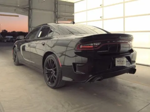 More photos of 2016 Dodge Charger R/T at Automaxx of the Carolinas, SC