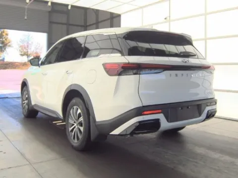 More photos of 2025 INFINITI QX60 PURE at Automaxx of the Carolinas, SC