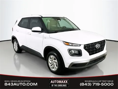 White 2021 Hyundai Venue SE for sale in Summerville, SC