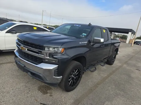 Photos of 2020 Chevrolet Silverado 1500 LT for sale in Summerville, SC at Automaxx of the Carolinas