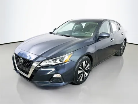 Another view of 2022 Nissan Altima 2.5 SV for sale in Summerville, SC at Automaxx of the Carolinas