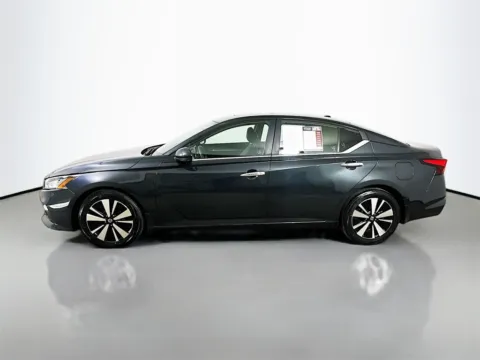 More photos of 2022 Nissan Altima 2.5 SV at Automaxx of the Carolinas, SC