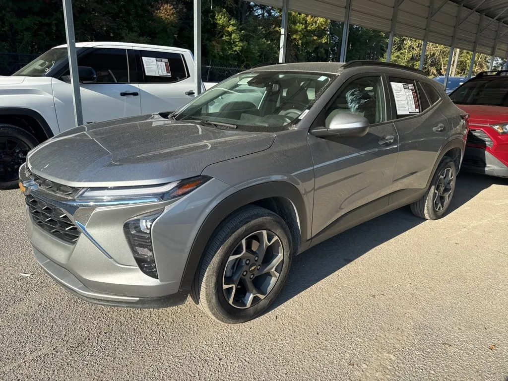 2024 Chevrolet Trax LT