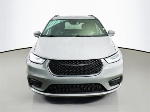 Photos of 2021 Chrysler Pacifica Touring for sale in Summerville, SC at Automaxx of the Carolinas