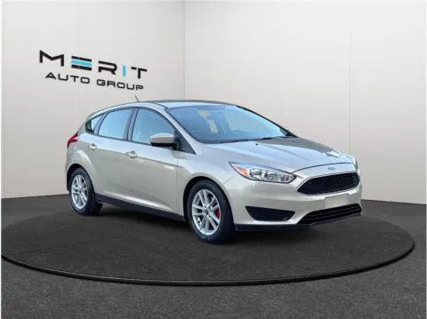 Gold 2018 Ford Focus SE Hatchback 4D for sale in Jacksonville, FL