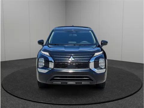 Another view of 2022 Mitsubishi Outlander ES Sport Utility 4D for sale in Jacksonville, FL at Merit Auto Group Lem Turner