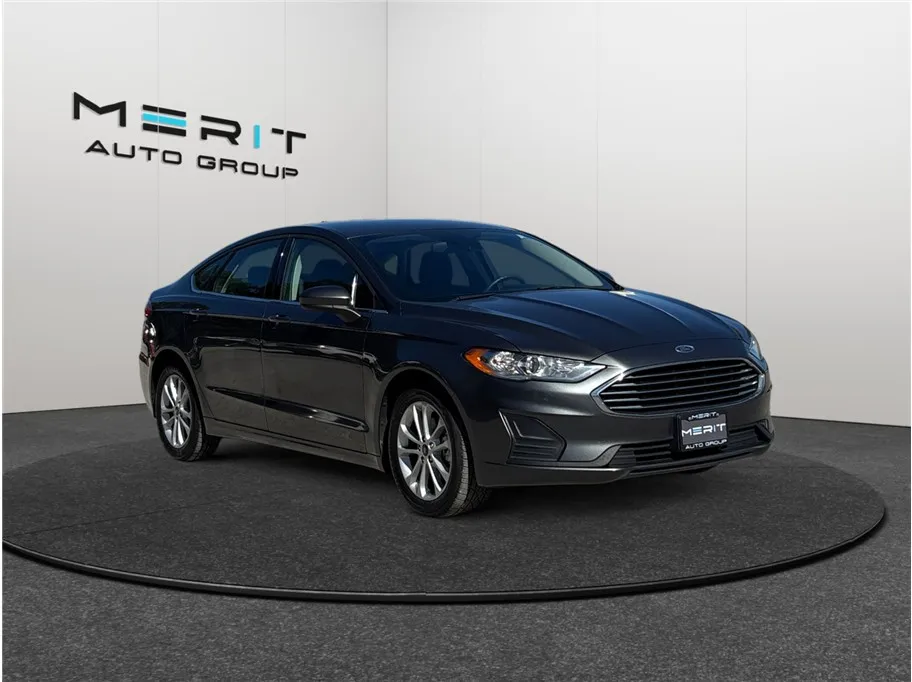 2020 Ford Fusion SE