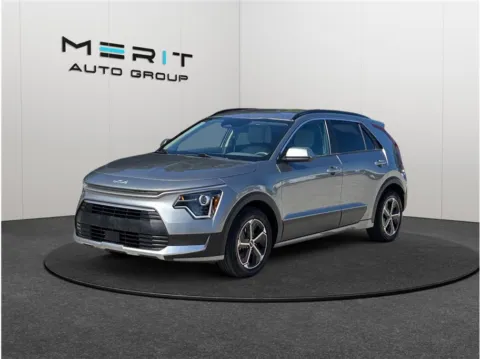More photos of 2023 Kia Niro EX Wagon 4D at Merit Auto Group Lem Turner, FL