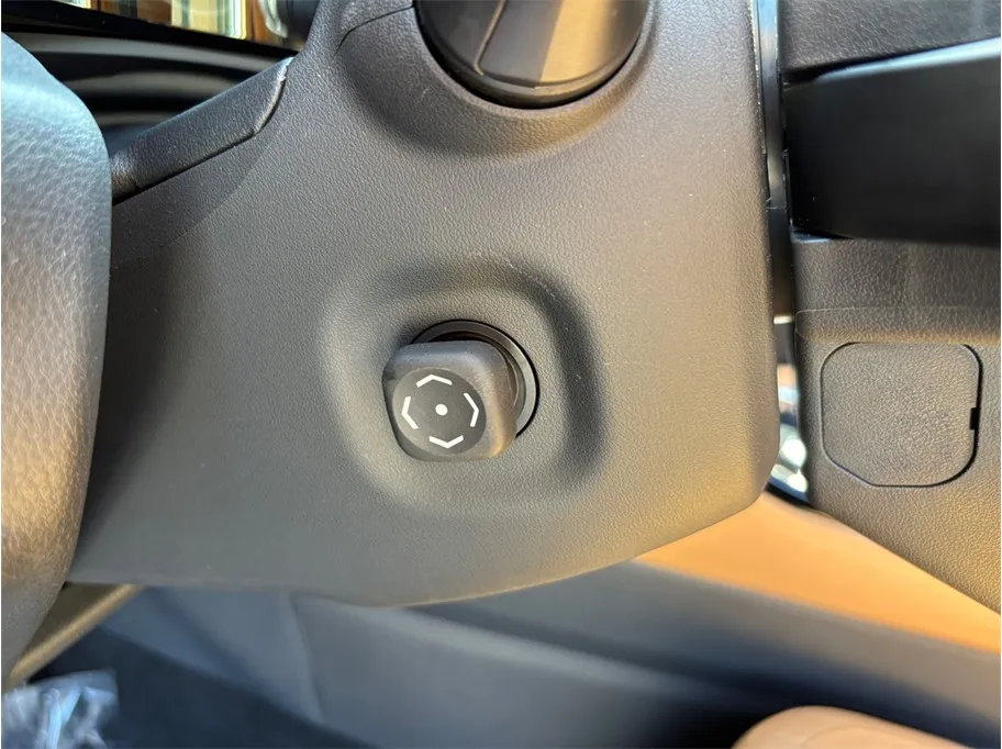 2025 Lexus NX 250 - Photo 20