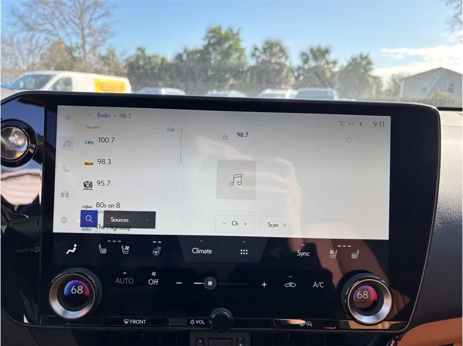 2025 Lexus NX 250 - Photo 29