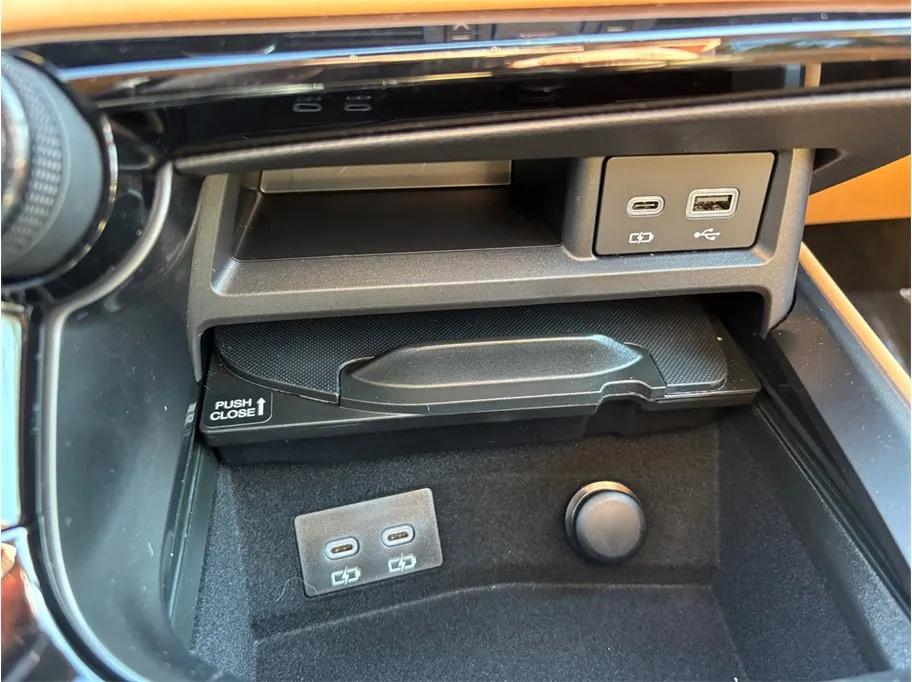 2025 Lexus NX 250 - Photo 34