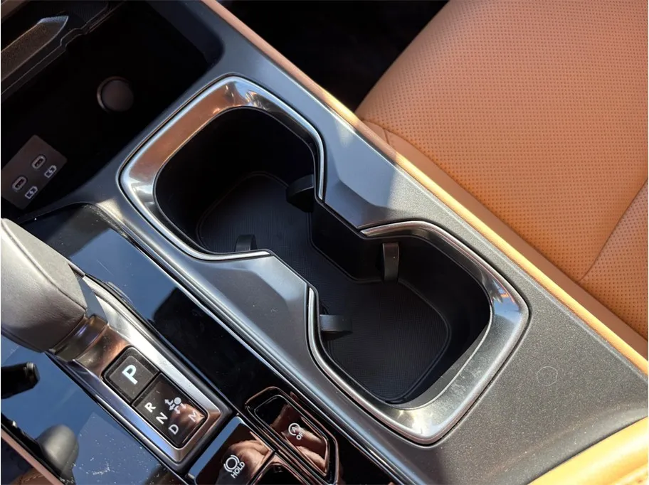 2025 Lexus NX 250 - Photo 35