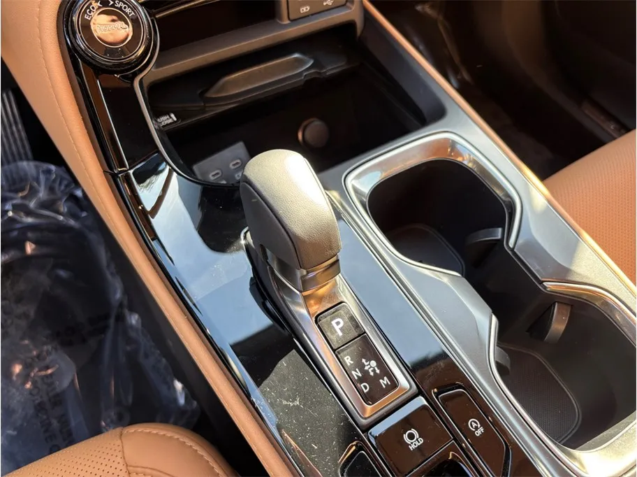 2025 Lexus NX 250 - Photo 36