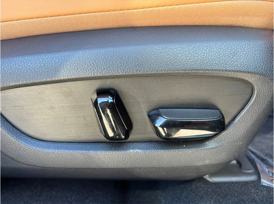 2025 Lexus NX 250 - Photo 44