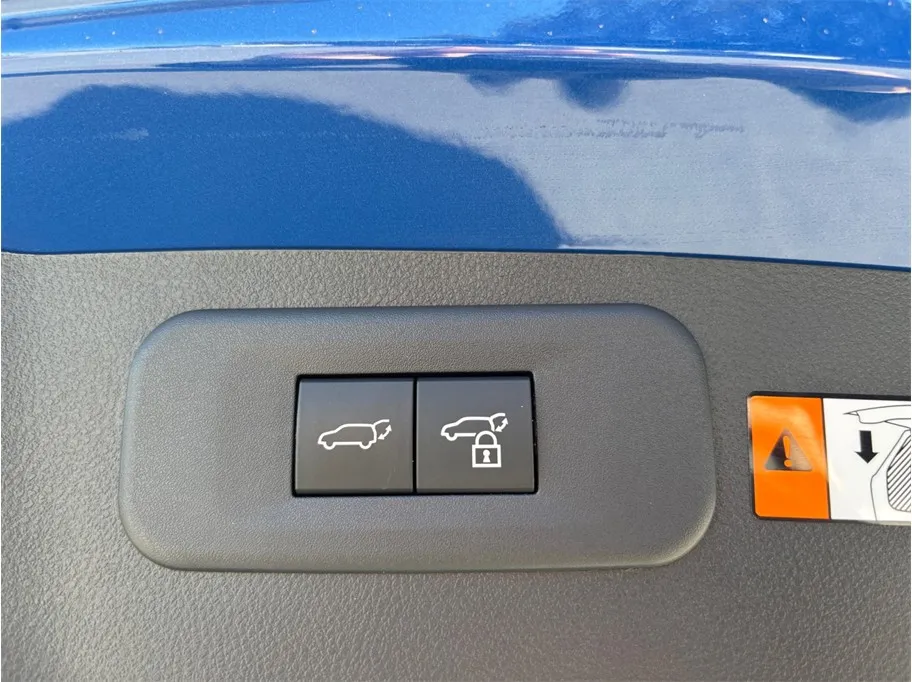 2025 Lexus NX 250 - Photo 48