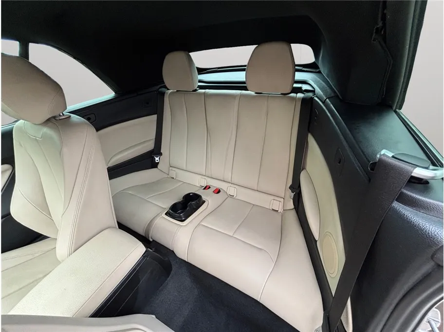 2017 BMW 2 Series 230i - Photo 31