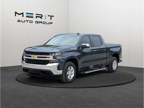 More photos of 2020 Chevrolet Silverado 1500 Crew Cab LT Pickup 4D 5 3/4 ft at Merit Auto Group Lem Turner, FL