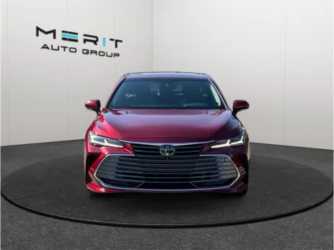 Photos of 2019 Toyota Avalon Limited Sedan 4D for sale in Jacksonville, FL at Merit Auto Group Lem Turner