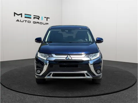Another view of 2020 Mitsubishi Outlander SE Sport Utility 4D for sale in Jacksonville, FL at Merit Auto Group Lem Turner