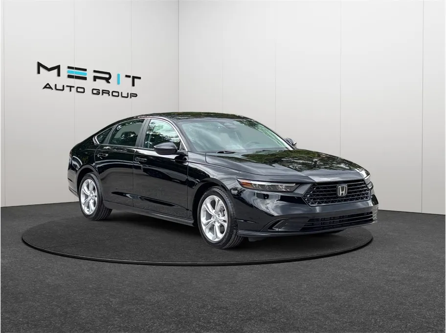 2025 Honda Accord LX Sedan 4D