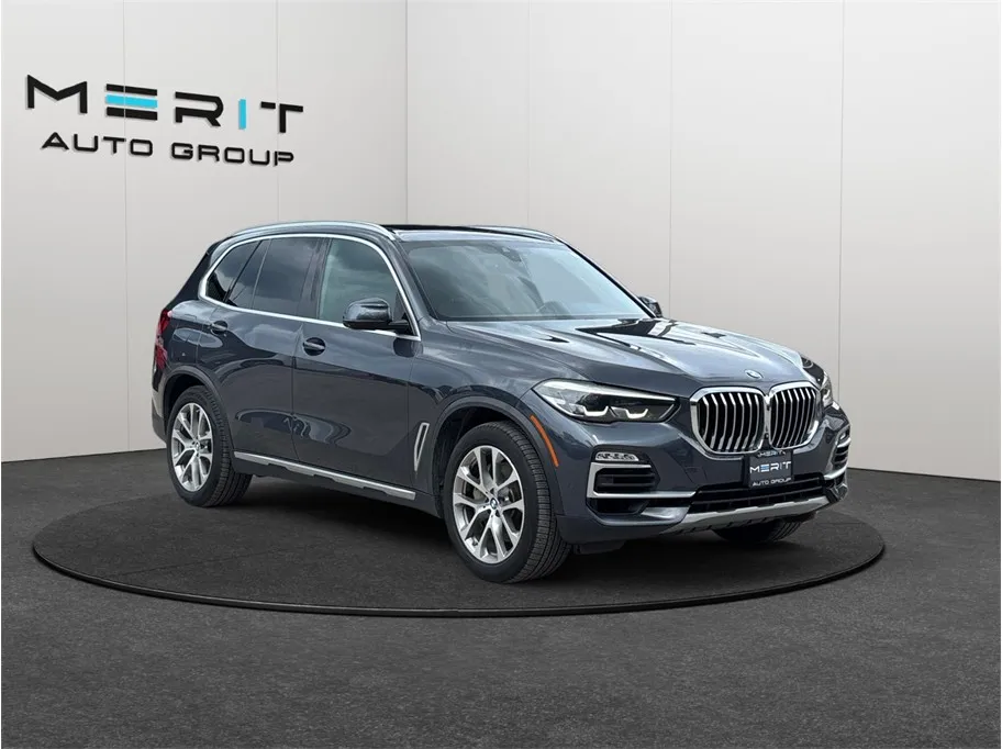 Gray 2019 BMW X5 xDrive50i Sport Utility 4D for sale in Jacksonville, FL