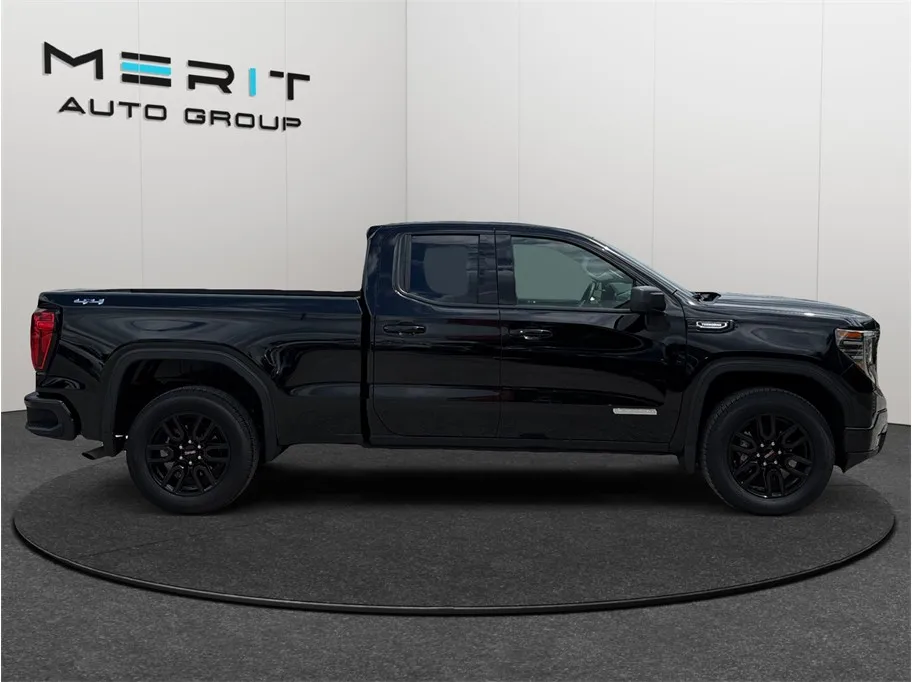 GMC Sierra photo 10