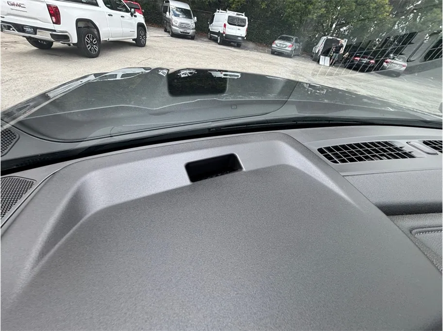 GMC Sierra photo 15