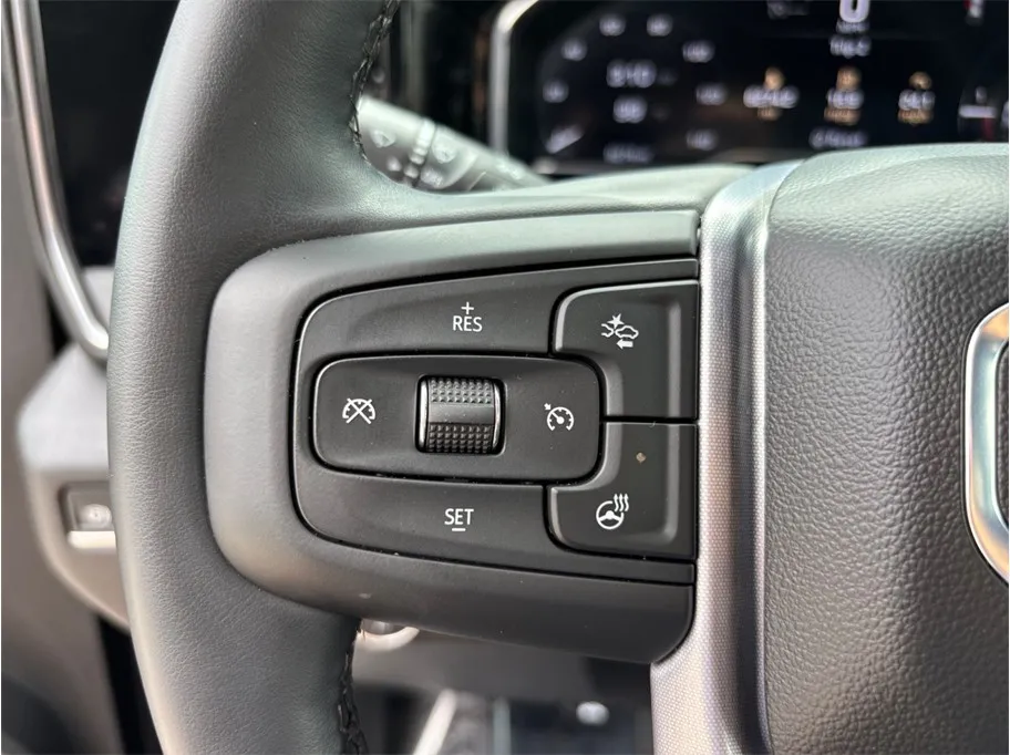 GMC Sierra photo 26