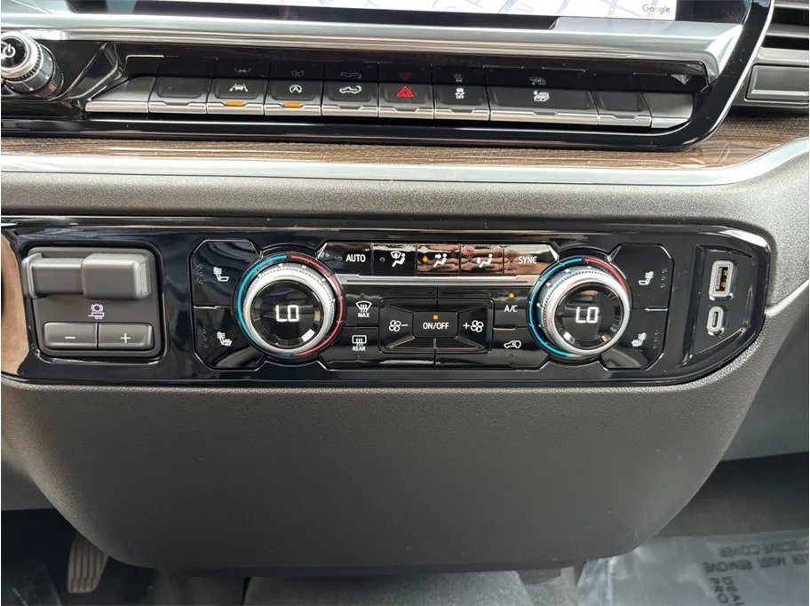 GMC Sierra photo 32