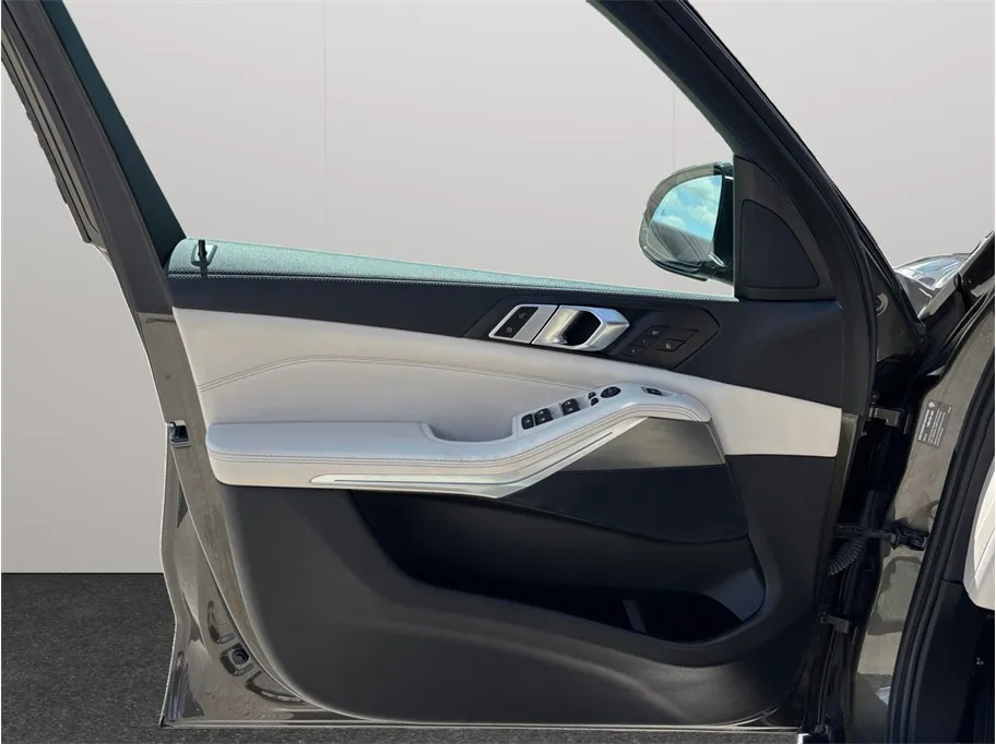 BMW X5 photo 21