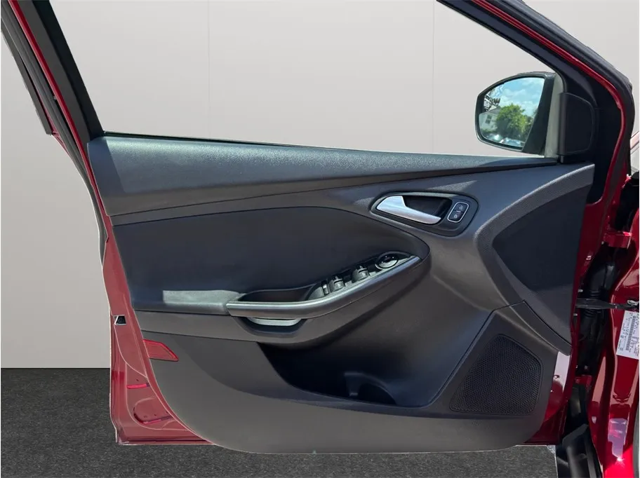 Ford Focus photo 17