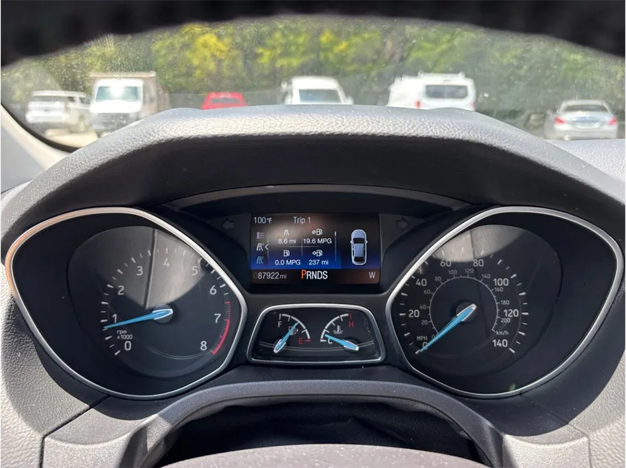 Ford Focus photo 19