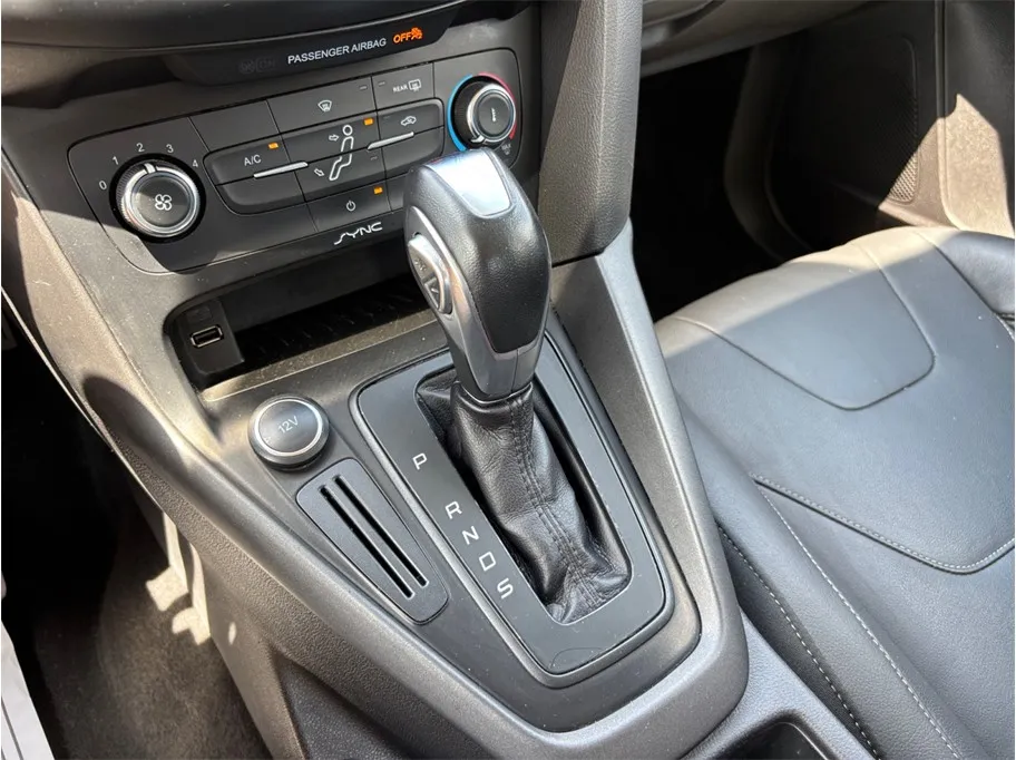 Ford Focus photo 28