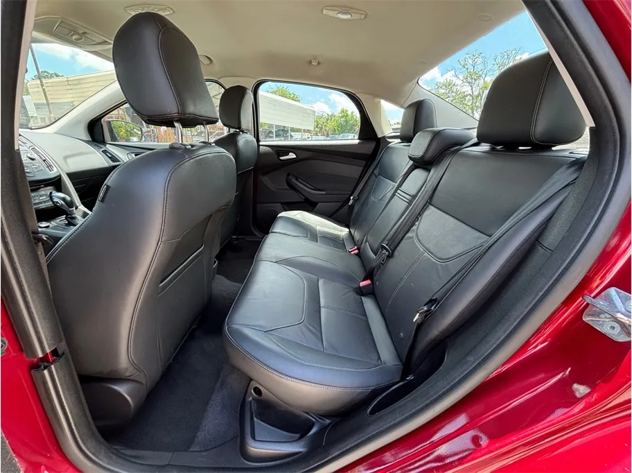 Ford Focus photo 29