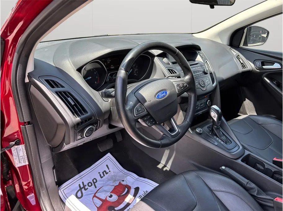 Ford Focus photo 6