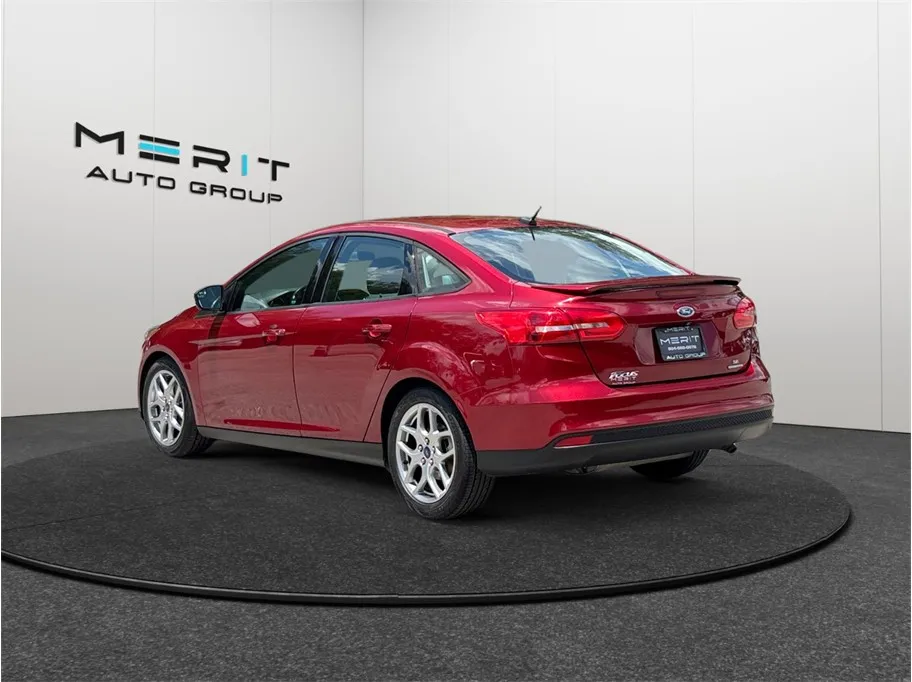 Ford Focus photo 7