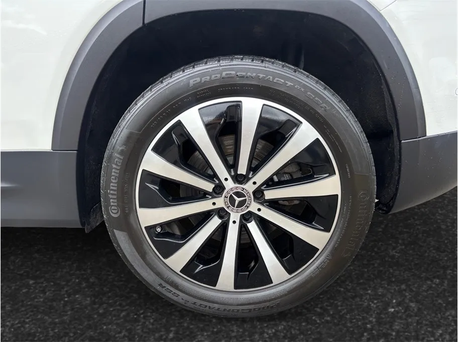 Mercedes-Benz GLB photo 15