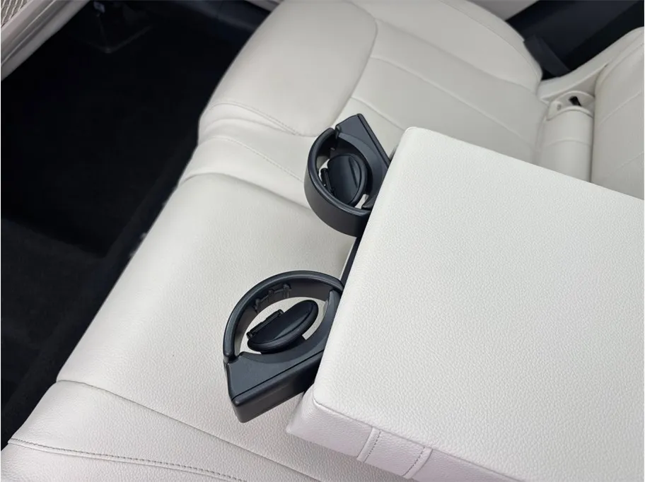 Mercedes-Benz GLB photo 42