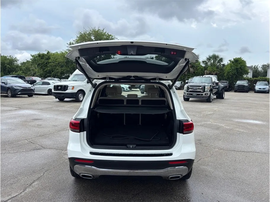 Mercedes-Benz GLB photo 47