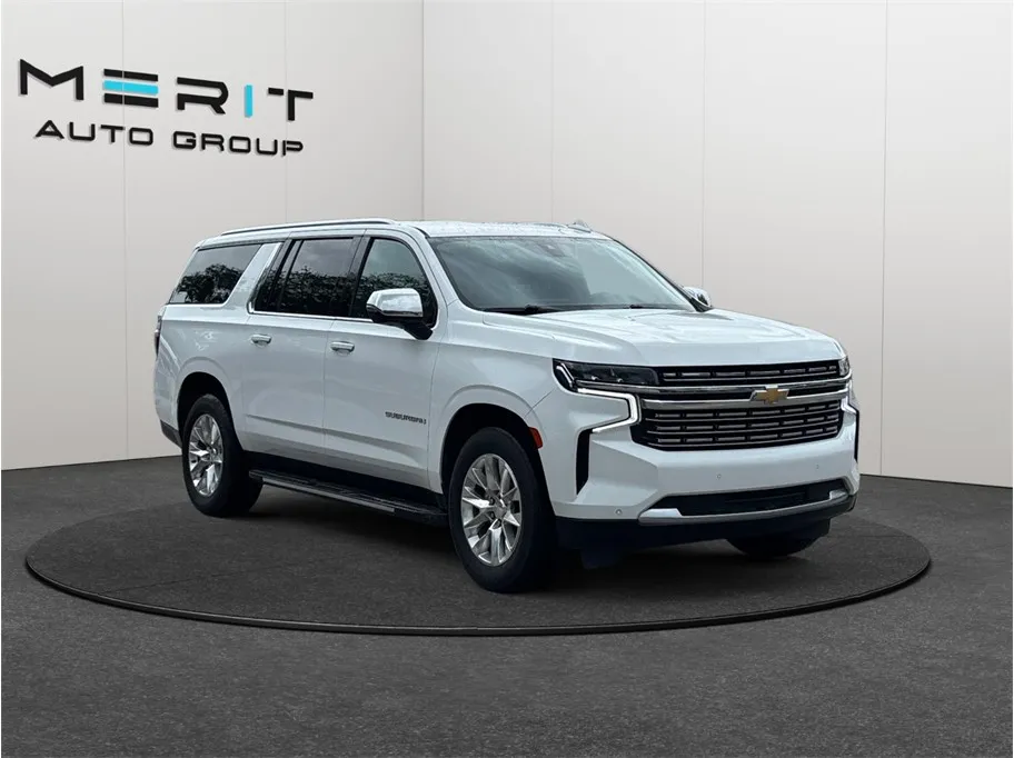 White 2021 Chevrolet Suburban Premier Sport Utility 4D for sale in Jacksonville, FL