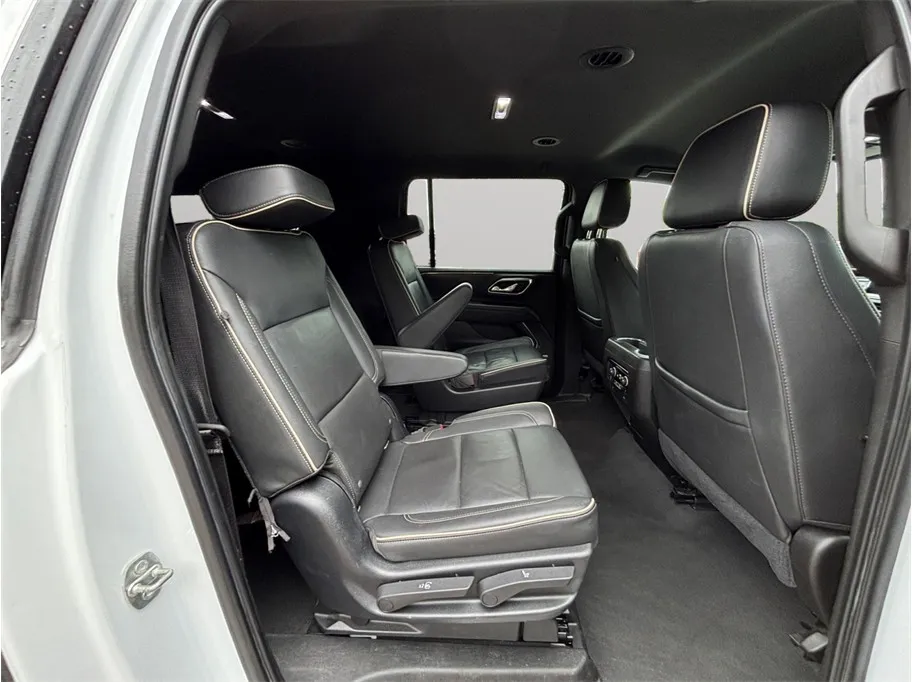 Chevrolet Suburban photo 46