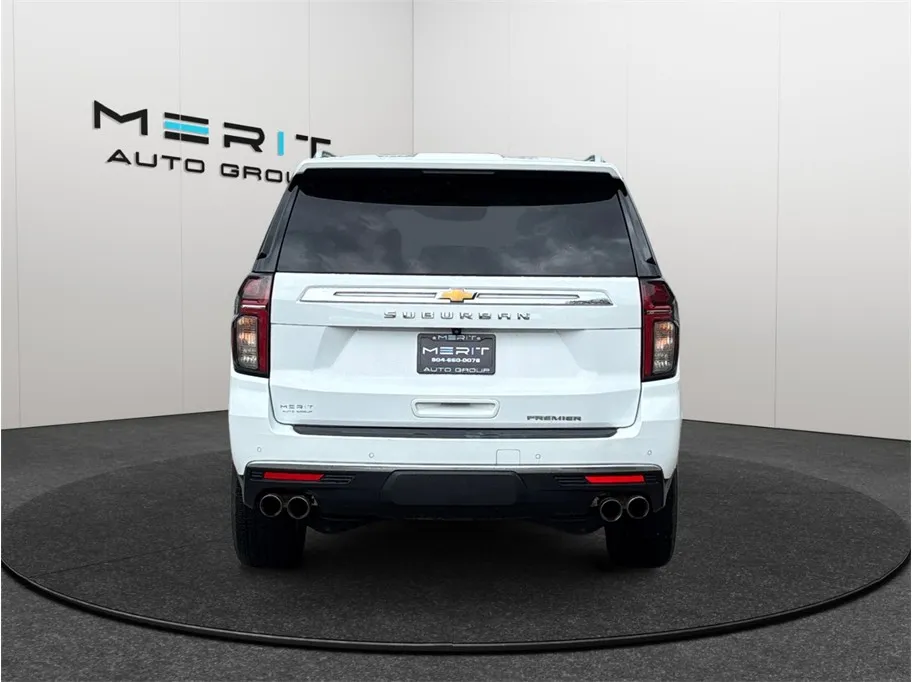 Chevrolet Suburban photo 8