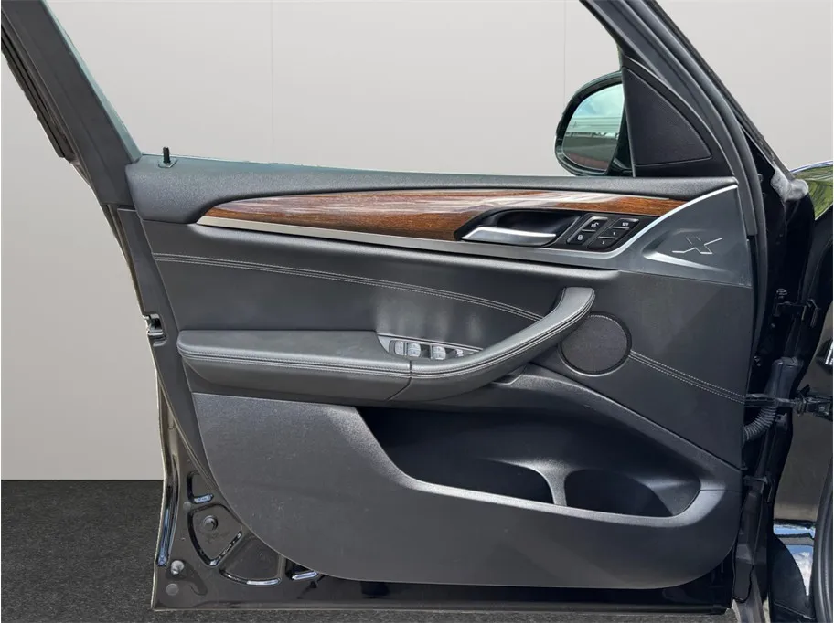 BMW X3 photo 21