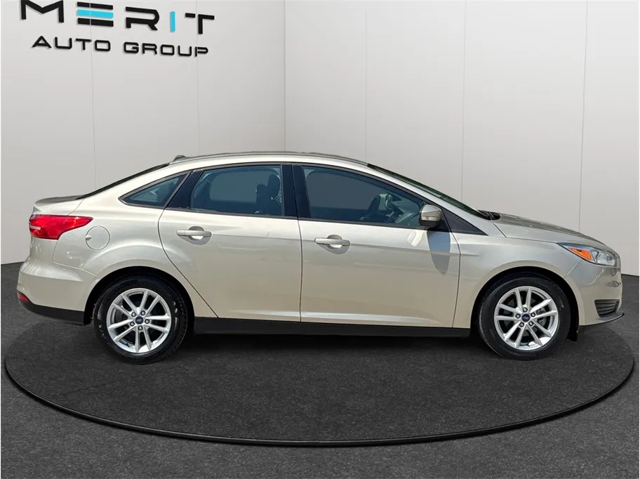 Ford Focus photo 10