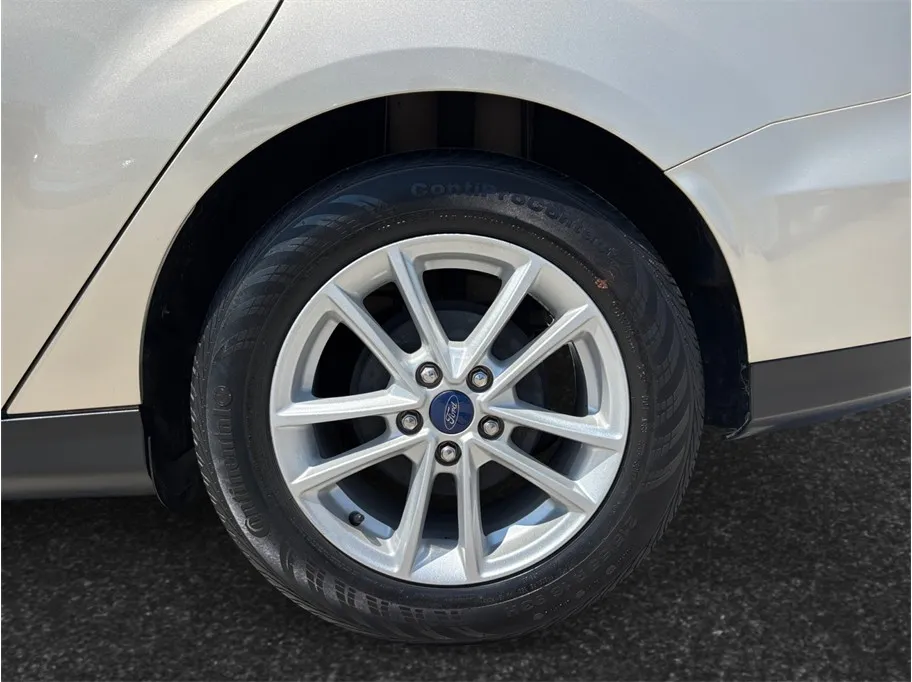 Ford Focus photo 13