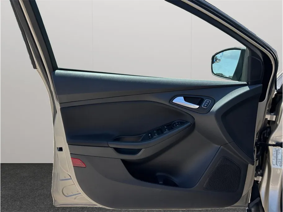 Ford Focus photo 15