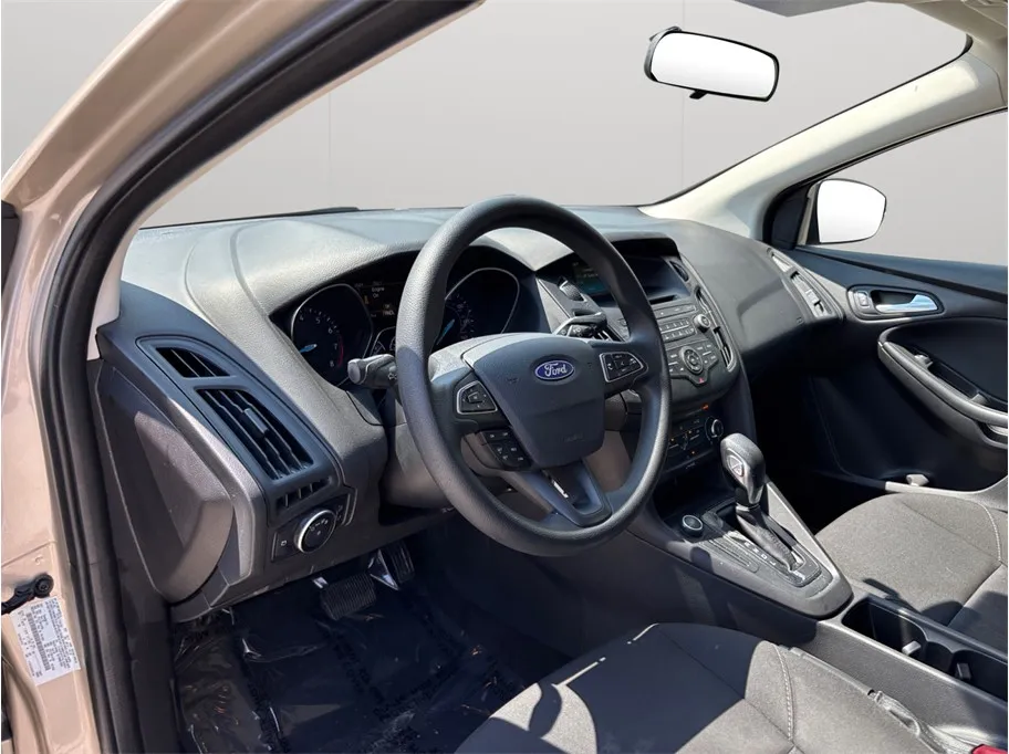 Ford Focus photo 6