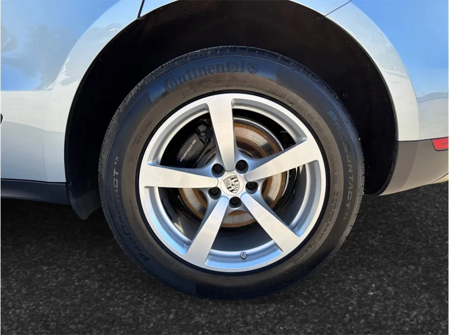 Porsche Macan photo 15